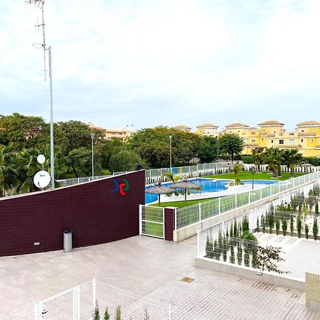 Magnifico Apartamento De Planta Alta La Isla 또레비에하 외부 사진